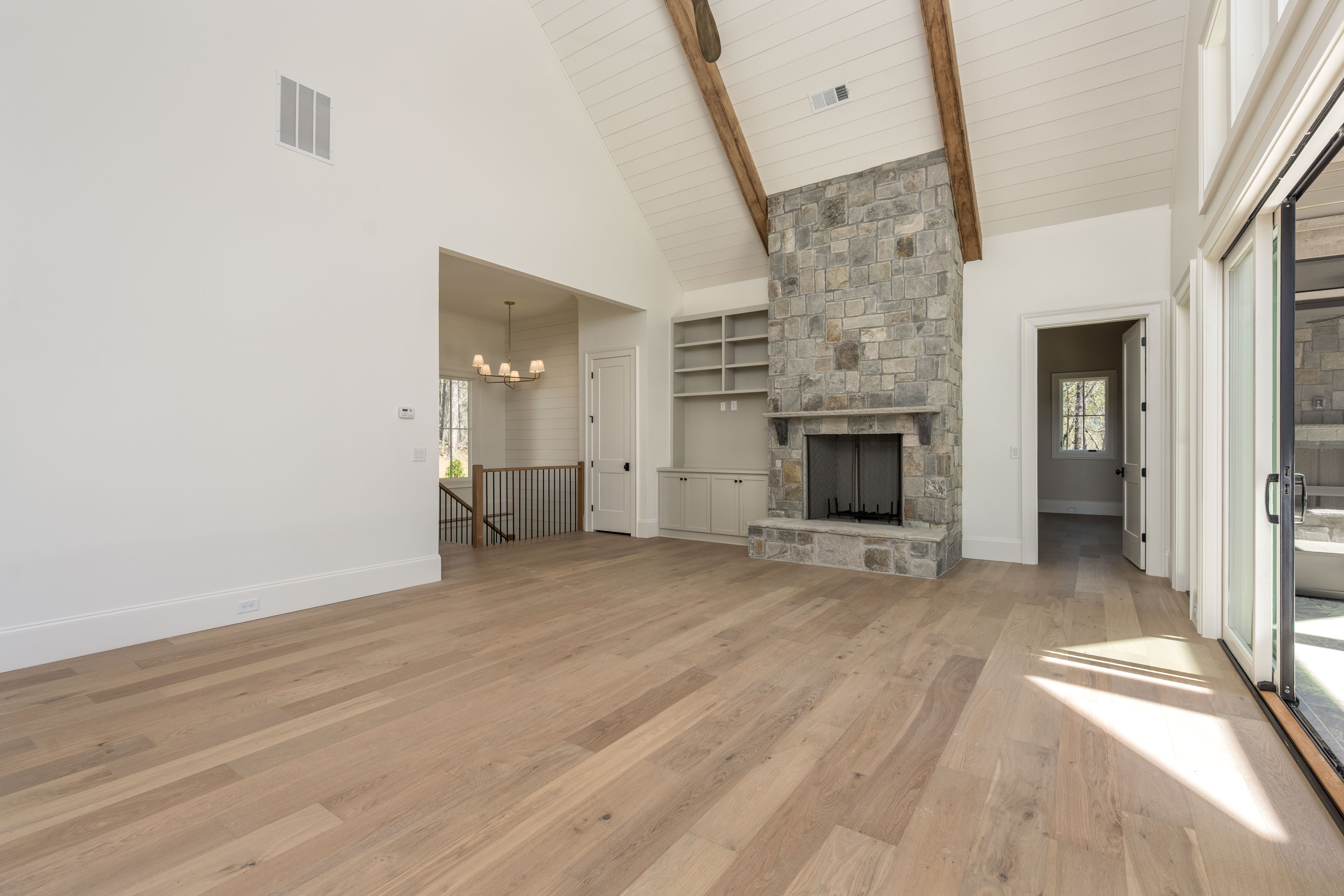 1020 Eastridge Loop image 7